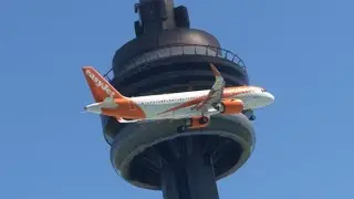 almost hit the tower // Toronto city // boeing plane [ game