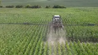 Spraying fungicides on corn with a Fendt sprayer