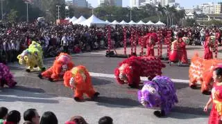 2011.02.03 高雄市100年春節活動-兩廣龍獅戰鼓團 (2)-祥獅拜年 [秀影365]