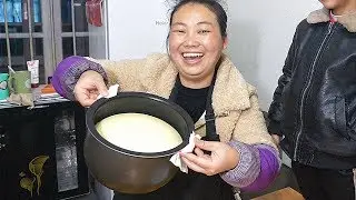 電鍋做蛋糕，蓋子掀開那一刻，心情很激動，期待成功 | Rice cooker to make a cake, open the lid of the moment, very excited