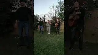 reels in the garden #conairiband #irishmusic #fiddle #bodhran #guitar #irish #folkmusic