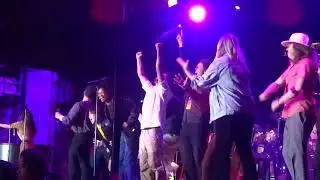 Darren Criss & Everyone - Defying Gravity (Wicked) (Elsie Fest 2024)