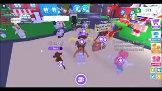 Trading in Roblox Adopt Me and other random things!!!!!!🙉🐵