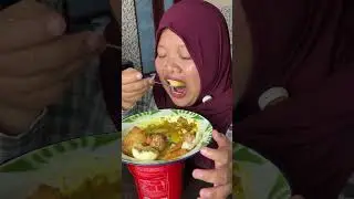 Lontong sayurnya mantep