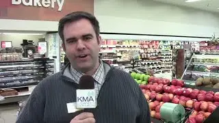 Devon Hartman, Shenandoah Hy-Vee Store Director