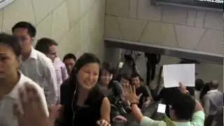 Raffles Place High5s to Start the Morning - Project Hello Stranger