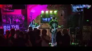 ROUGH BOY ZZTOP COVER PAR ON THE ROCKS
