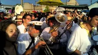**PRICELESS** Uncle Lionel's Second Line (:50 mark) P2 @NolaUNPLUGGED