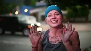 First moments of double amputee reaching Pikes Peak summit