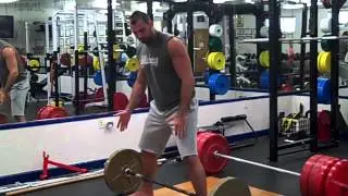 How to Perform Sumo Deadlifts