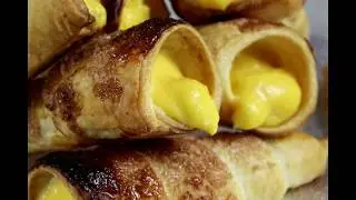 Italian cannoli with vanilla custard - Italian Recipe
