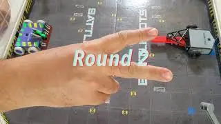 Playing with the Hexbug Battlebots arena pro!