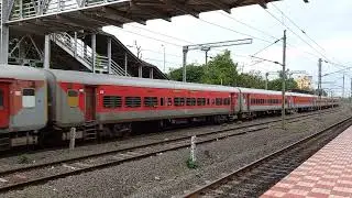 🚈 22675 Cholan Super Fast Express #southernrailway #cholanexpress #sfexpress