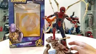 Распаковка и обзор диорамы &laquo;Галли&raquo; от Diamond Select Toys &laquo;Мстители: Война бесконечности: Человек-паук&raquo;!