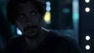 The 100 5x03 Murphy decides to stay with Raven
