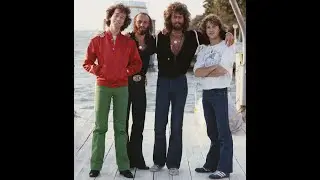 Andy Gibb Introduces his brothers to sing You Win Again (Christmas, 1987)