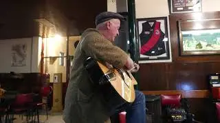 Macaferrin guitar Peter Baylor