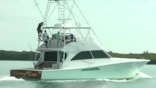 Creative Commons Tuna Tower Boat with Fly Bridge fishing Atlantic Ocean