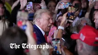 &laquo;Они просто вручили ему выборы 2024 года&raquo;: сторонники хвалят Трампа после ареста
