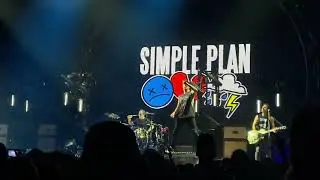 The beginning of Shutup - Simple Plan - Winnipeg - November 18, 2022