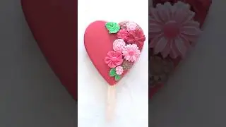 Cake Filled Chocolate Hearts | hodbakes | #cakedecoration #cakesicles #cakes #cakeshorts