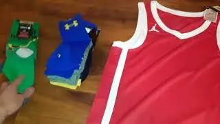 Nike air Jordan jersey, Stephen Curry under armour socks, stance socks