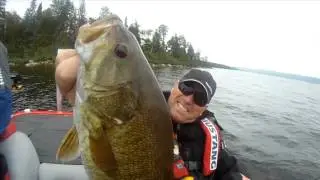 Smashing Smallmouth Bass With a Flick Shake - Facts of Fishing THE SHOW