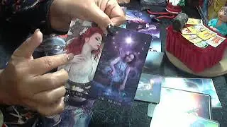 Que está sintiendo por mi EN ÉSTOS MOMENTOS? tarot interactivo
