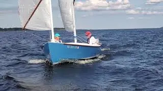 Core Sound 20 in the Pamlico River