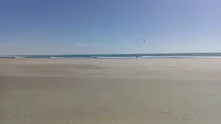 Le #kite a la plage pour lui tout seul au #spot #lasarga #dakhla