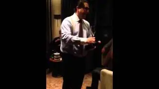 How to sabrage a bottle of Champagne with a glass