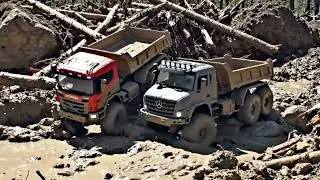 EXTREME RC TRUCK MUD GAUNTLET 🚛💦 | Scania vs Mercedes Off-Road Challenge