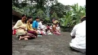 20120715 (2/22) NGEMPIK / NGEJOT / BEBALANG-BALANGAN Ceremony