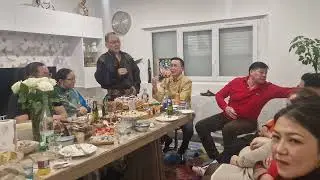 2025 оны цагаан сар , Элдэв эрдэнэт хэмээх могой жил гарлаа. Хотол олноороо сайхан шинэлж байнаа.