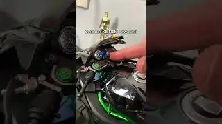 The green accents on this😮&zwj;💨 #bike #kawasakininja #motorcycle