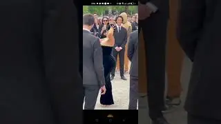 Cardi b security guard fixing dress 😲 #cardib