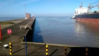 Piloting a ship into Avonmouth in 5 seconds