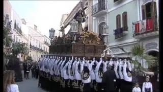 MONTSE SÁNCHEZ CANTA Y SE EMOCIONA CON EL NAZARENO DE CUEVAS