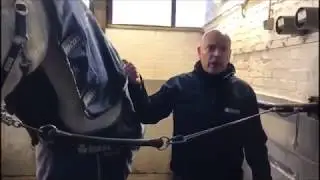 Paardendeken lekt: lektest en gebruik hals - Bucas