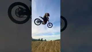 Riding is #therapy🫡🗿😎 #fypシ゚viral #bmxjump #360 #backflip #bikejumps #ebikes #mtb #bikelife#tbogt