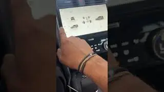 2022 Land Rover Discovery R dynamic Jack mode suspension lock