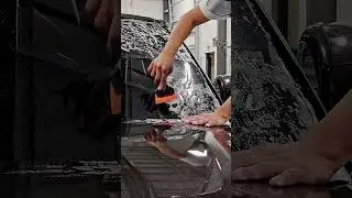 Windshield Protection Film Installation on 2022 Range Rover SVR