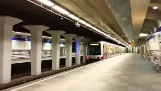 Ret metro 5305 vertrekt vanaf beurs