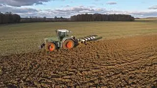 FENDT FAVORIT 916 VARIO/ Charrue 5 corps GOIZIN