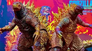 Hiya Toys Burning GODZILLA 2019 VS S.H.MonsterArts Burning GODZILLA 2019 figure comparison. 😱￼
