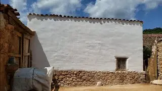 Renovating And Lime Rendering Our 100 Year Old Adobe Wall. #diy #renovation #spain