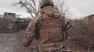 Ukraine issues state of emergency over Russian tension