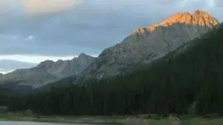 Grizzly reservoir sunrise