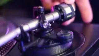 Unboxing Pioneer PLX-1000