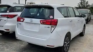 Toyota Innova crysta Diesel 2.4 Base vs top model  #innova_Short